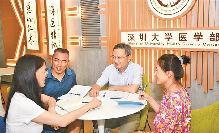 优秀党务工作者柴金龙：慈心仁术 深医精诚