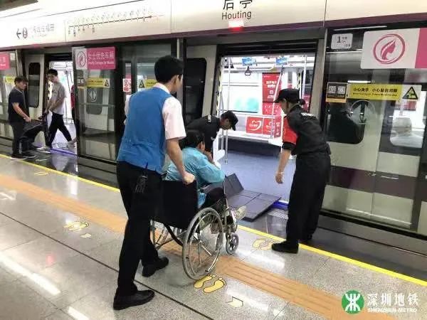 深圳立法！导盲犬可出入公共场所，公租房应配无障碍住房