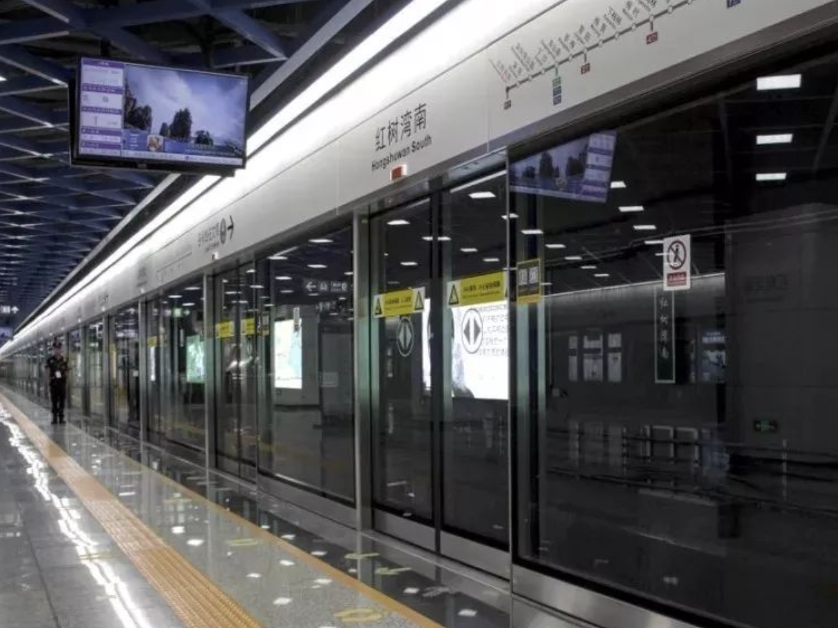 深圳市交通运输局提醒广大旅客：中高风险地区所在城市来深旅客须落地核酸检测