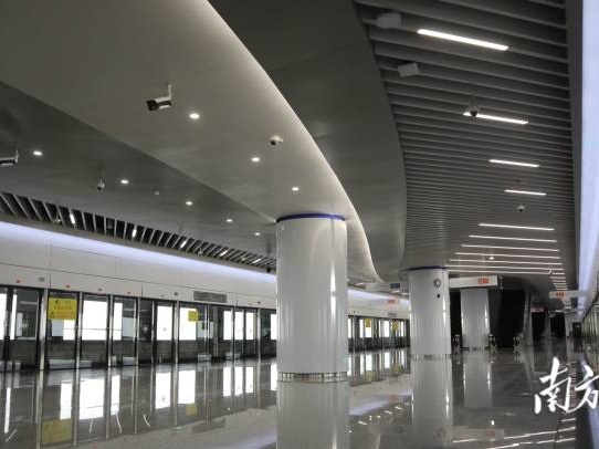 “大湾区最快地铁”车站首度亮相！感受未来感和科技范 