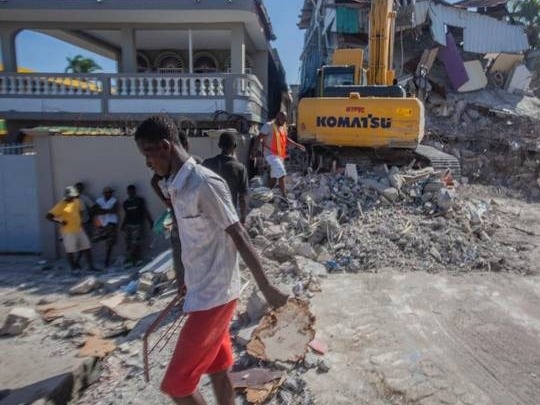 海地地震已致1297人丧生，总理呼吁人民团结应对