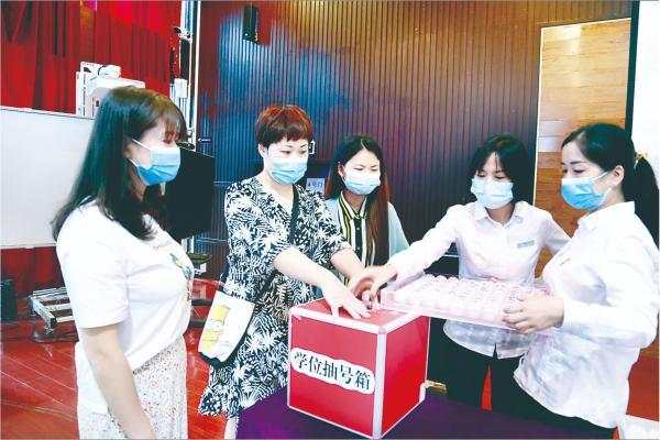 新生招录变为摇钱树？一个移动硬盘揭开贪腐案
