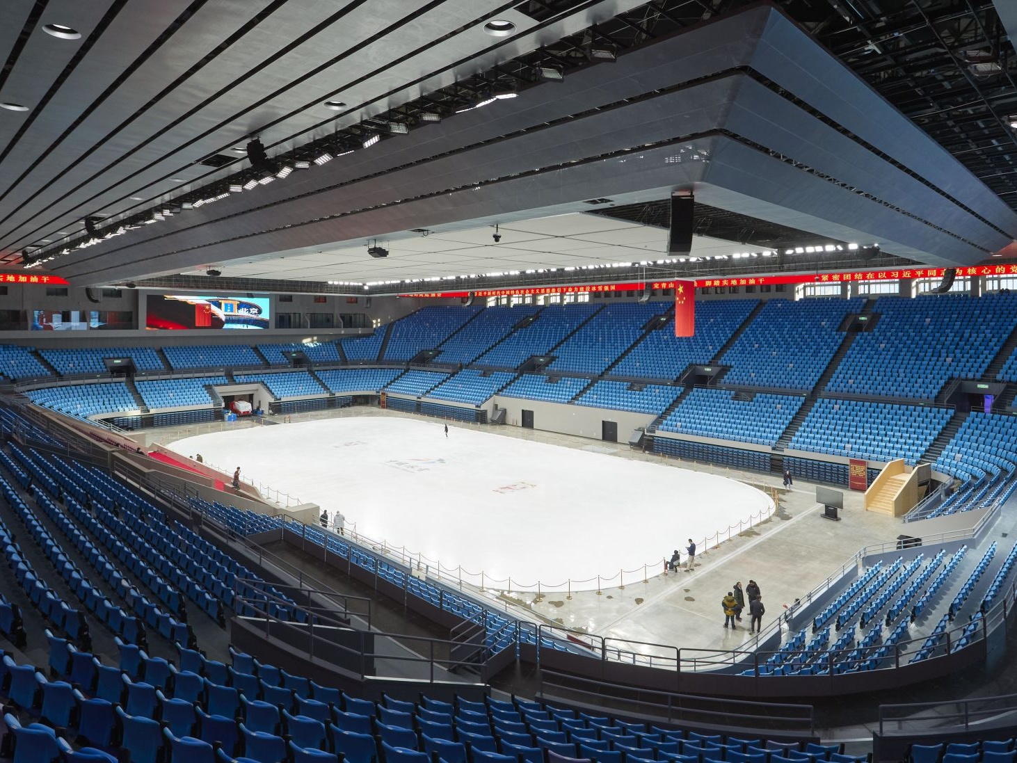 “1800平方米的冰板层，不能有一条裂缝！”揭秘北京冬奥场馆建设