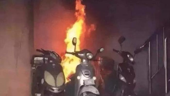 电动自行车起火多因非法改装，中消协发布六大警示