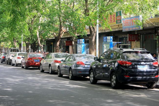 广东要求有力有序推动城市停车设施发展，多种方式治理城市停车难题