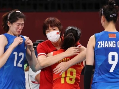 中国女排进行奥运总结，“遗憾内疚”挂在朱婷张常宁嘴边