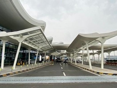 7月23日全面停航后，南京禄口机场今迎首个恢复运行客运航班