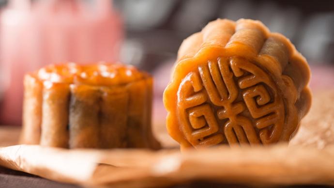 调查：豪华包装的天价月饼穿“马甲”，到底谁在买？谁在吃？