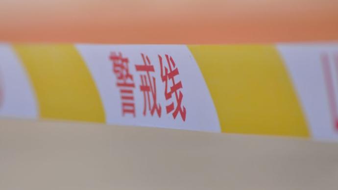 湖北黄石市阳新县发生一起车辆相撞事故，造成4死7伤