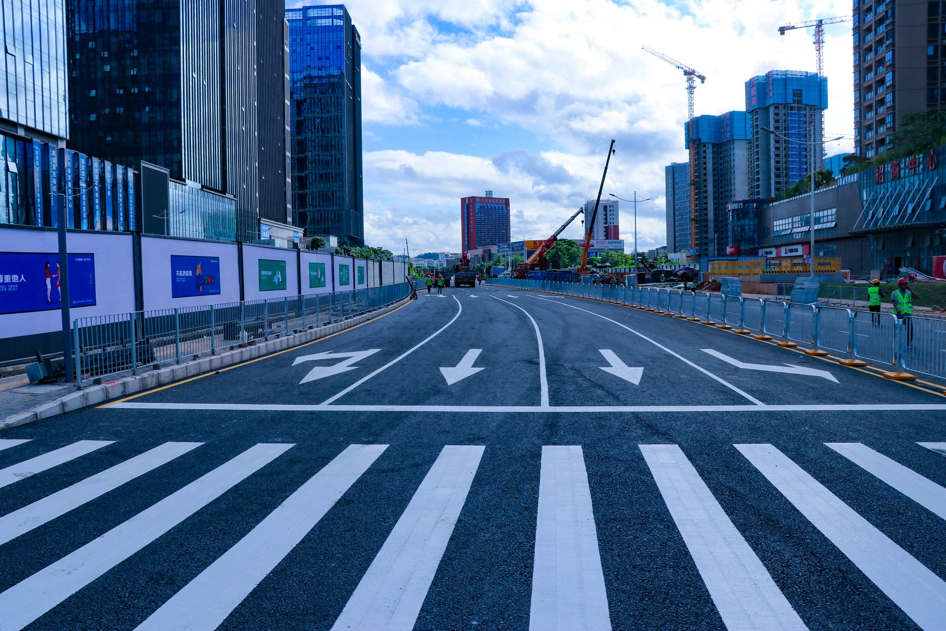 让出行更顺畅！深圳地铁14号线沙湖站实现主干道“还路于民”