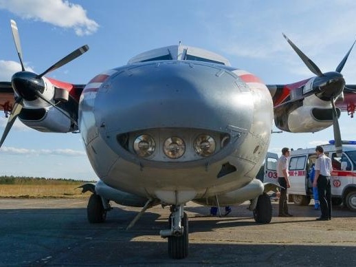 俄媒：俄失事飞机已致4人遇难，着陆操作错误或发动机故障导致