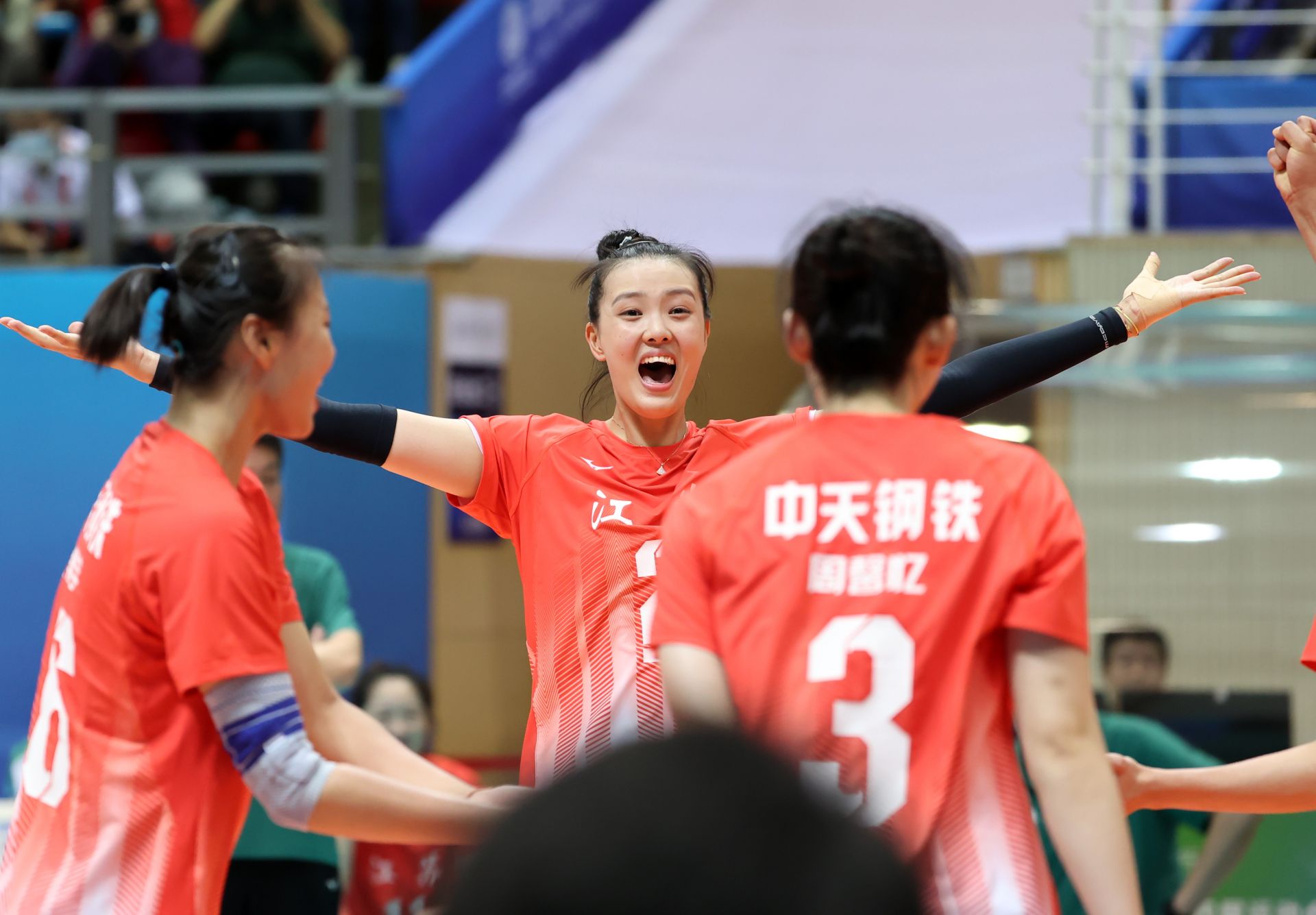 天津女排3-1江苏队，四夺全运女排金牌