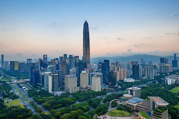深圳发起千物企万小区共承诺合法合规经营管理高质量标准化服务