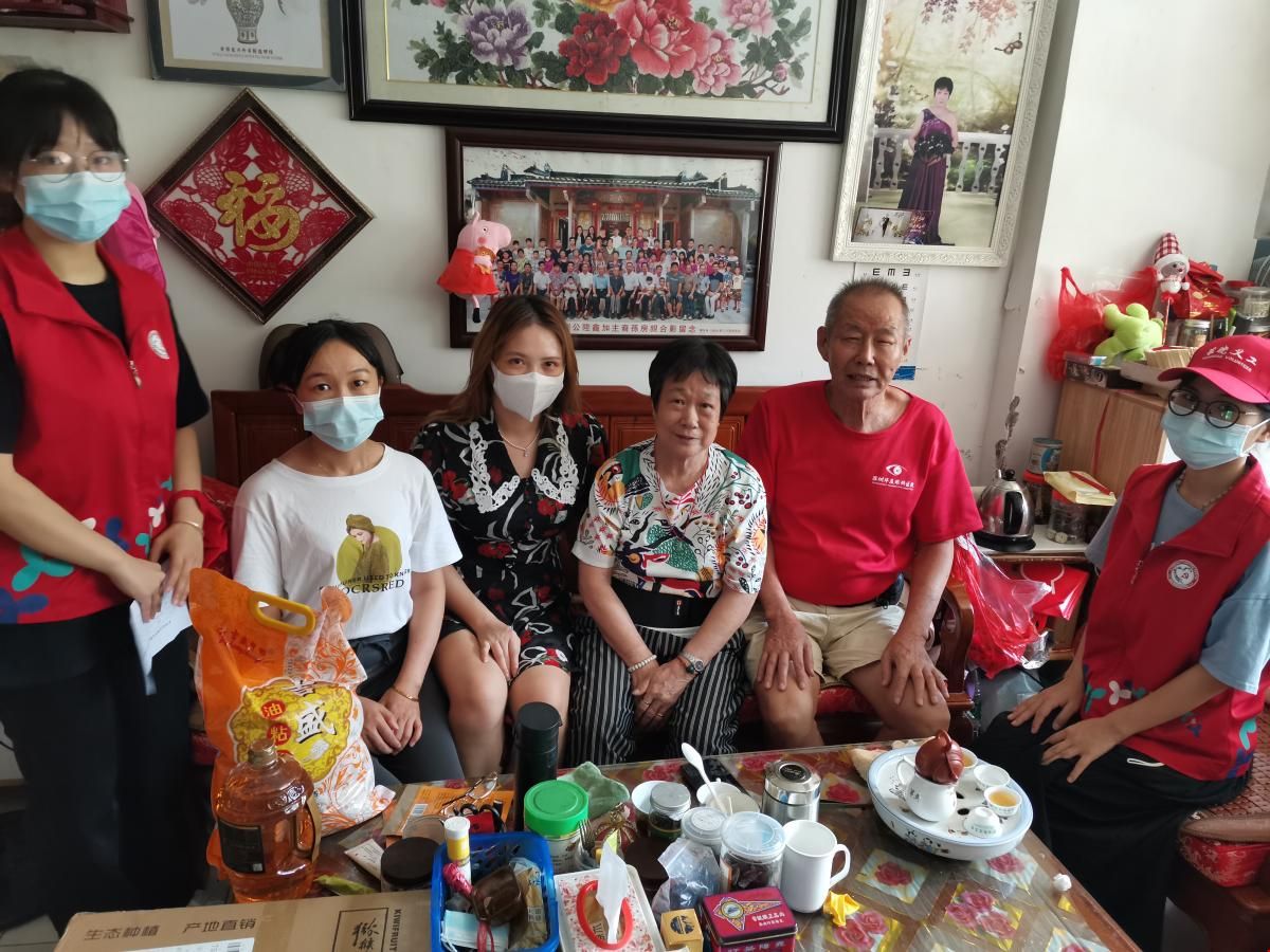 情暖中秋！东晓街道松泉社区上门慰问独居困难老人