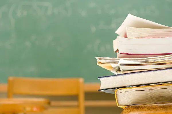 深圳为教师“减负”：统一为全市所有中小学老师准备好了教学资源包