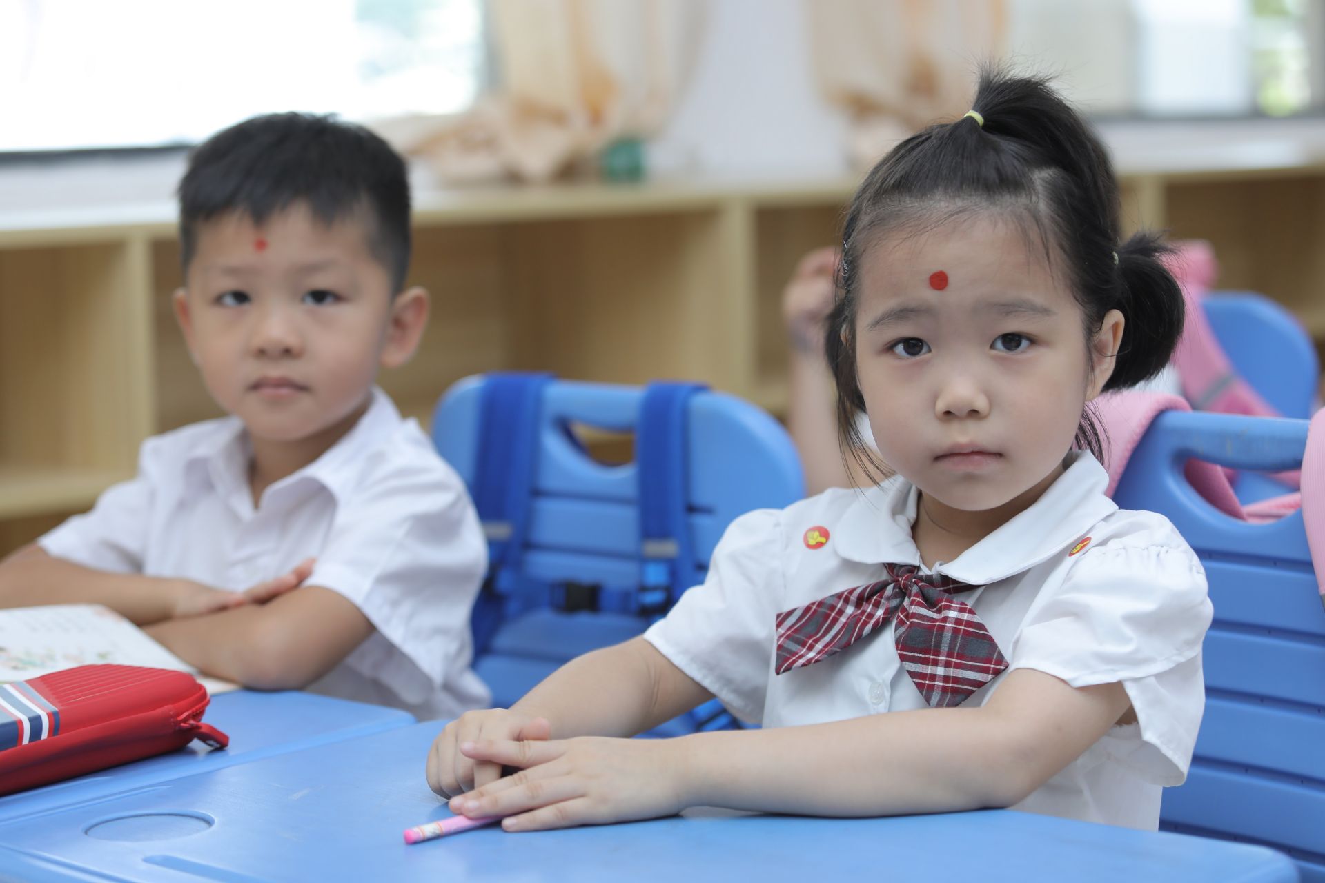 龙华区教科院附属学校焕新开学