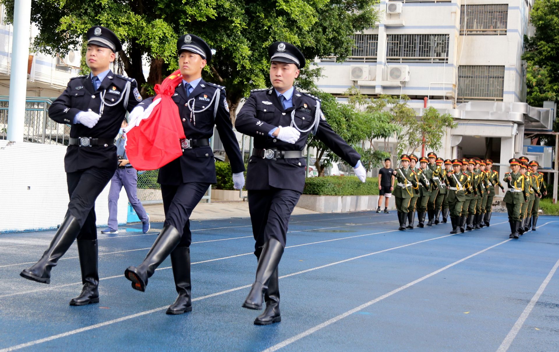 罗湖外语学校初中部开展开学教育
