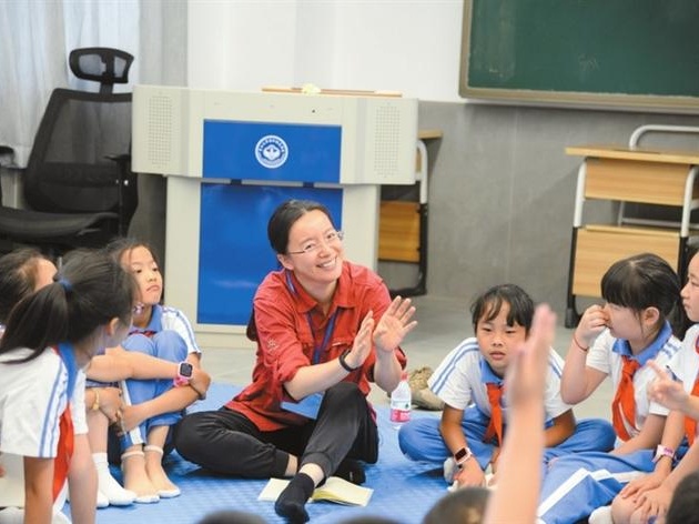 深圳各区举行活动庆祝教师节