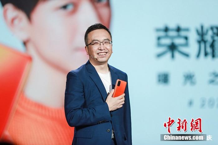 荣耀CEO赵明：荣耀国内市场份额回升至16.2%