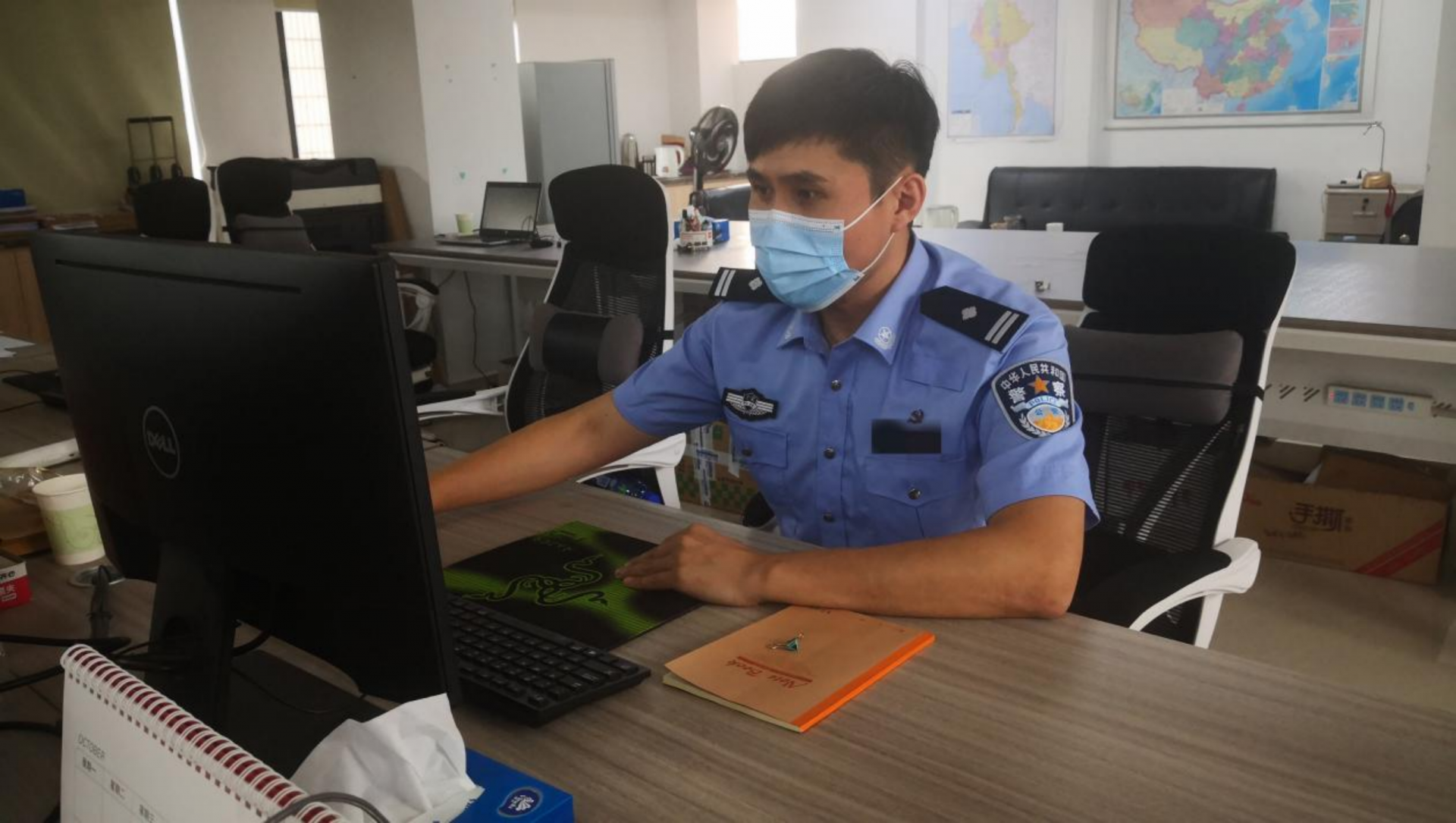双区卫士丨柴斌：随时随地变换身份，只为打入罪案窝点