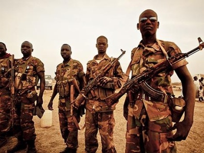 外媒：苏丹发生未遂政变，坦克已封锁首都喀土穆多条道路