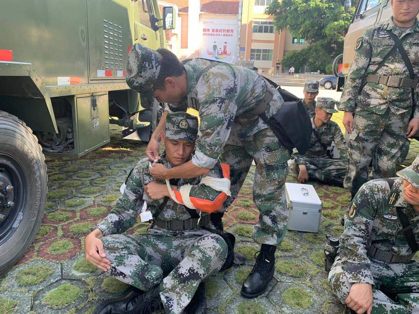 沙场点兵闻号角，练兵备战气如虹！大鹏办事处民兵任务分队接受点验