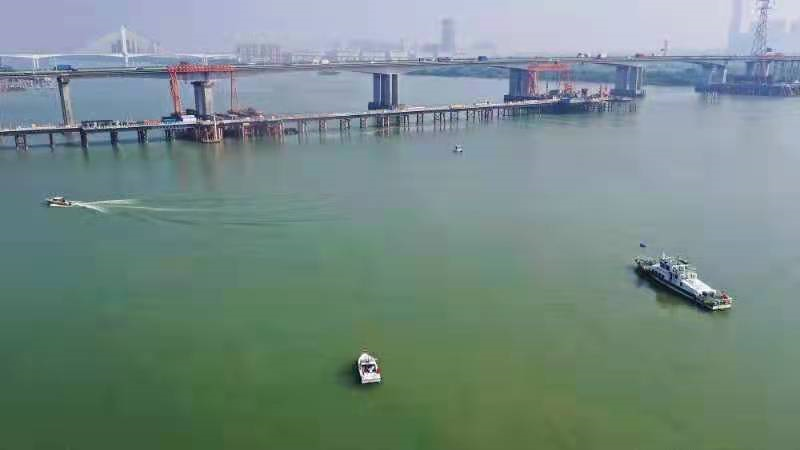 船舶撞桥4人落水！西江水上应急救援实战“大片”开演！