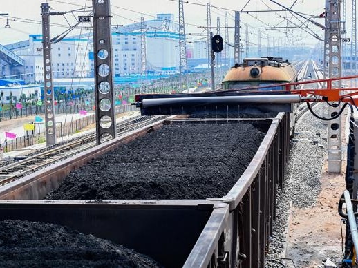 内蒙古鄂尔多斯市与18省区市签订四季度煤炭中长期保供合同