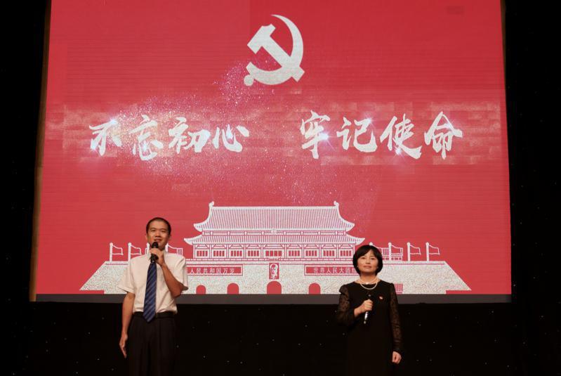 “百年初心，百年复兴”经典诗文朗诵会在深图举办
