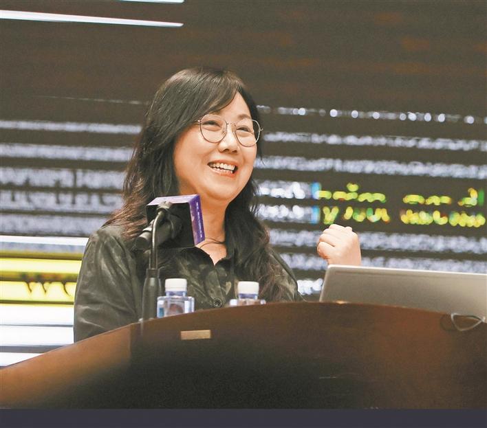 广东省公共外交与跨文化传播研究基地主任安然：  阐释中国概念 为世界文献做出中国贡献