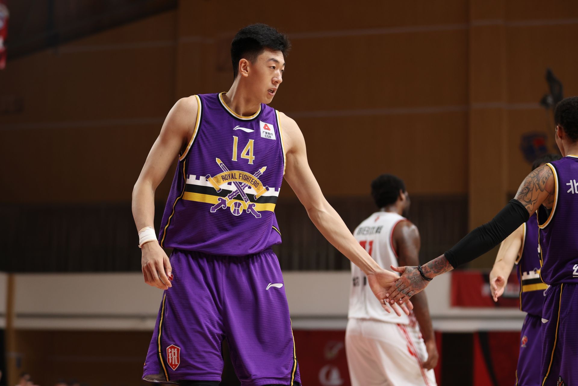 CBA还没开赛，就有球员违反防疫规定：王少杰停赛2场