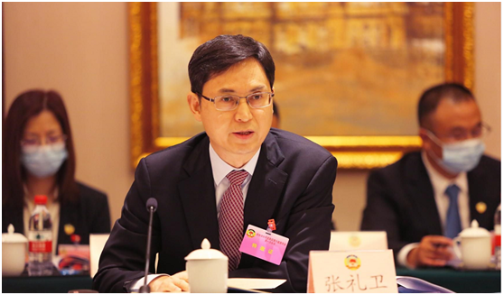 现场互动气氛热烈！龙岗区委书记张礼卫参加区政协六届一次会议分组讨论