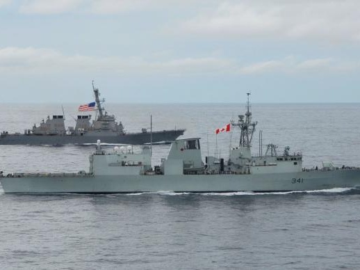 美加军舰过航台湾海峡，东部战区回应