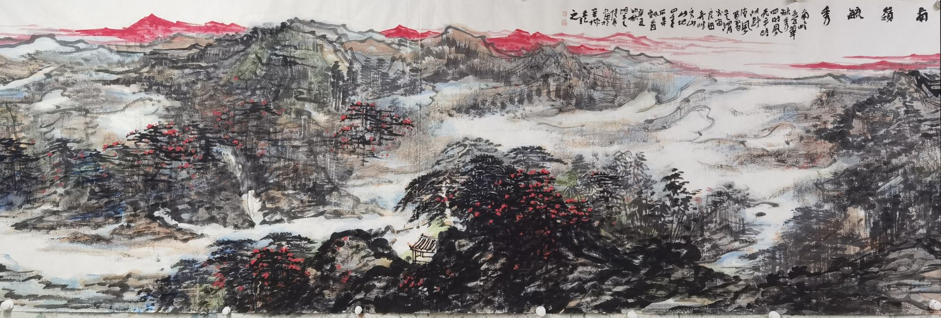 国画名家宋陆京绘制《南岭毓秀》为新中国庆生