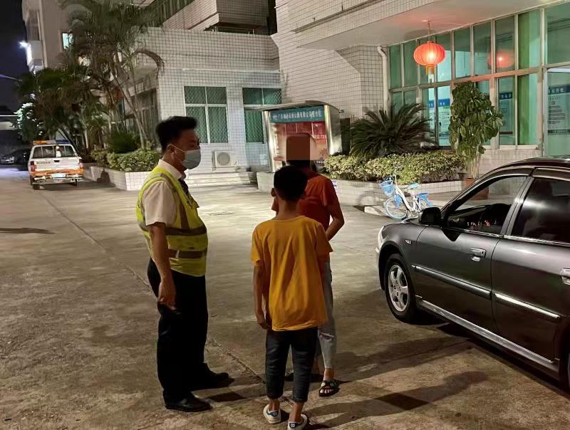 小学生“失踪”急坏家人，竟想骑车“硬闯”高速，接下来的故事暖心了……