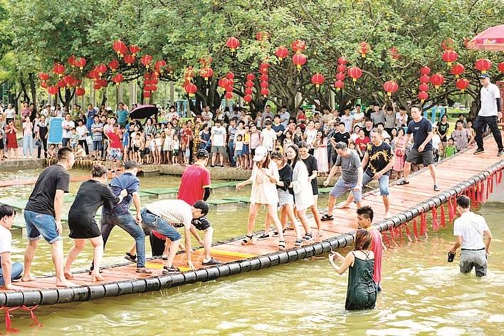 特评：清退特色小镇，不能留下一地鸡毛      