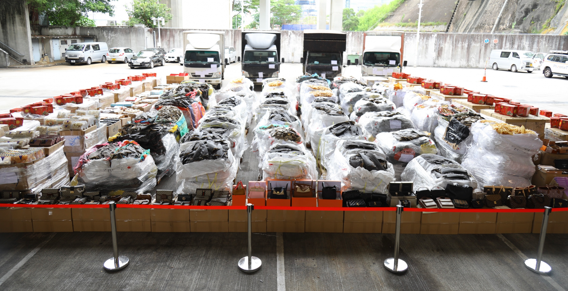 香港海关侦破历来最大宗走私案件