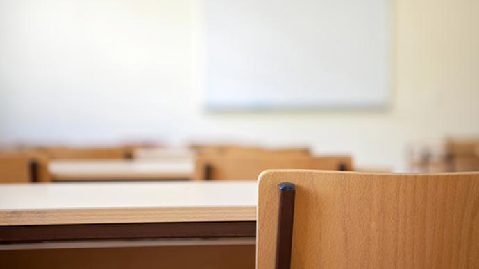 广州市教育局：小学一、二年级教学日不布置书面家庭作业