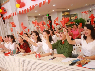 传承红色基因，根植家国情怀！罗湖区清秀幼教集团热烈庆祝新中国成立72周年