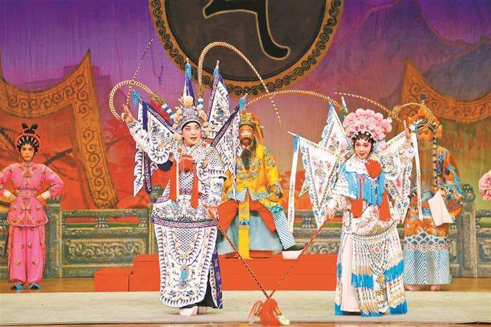 时隔8年，珠海粤剧团再次亮相深圳舞台 三台大戏彰显岭南风韵