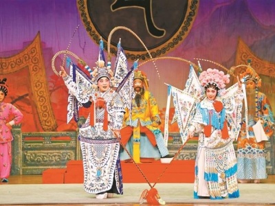 时隔8年，珠海粤剧团再次亮相深圳舞台 三台大戏彰显岭南风韵