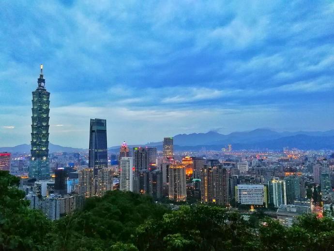 中共中央台办、国台办关于表彰全国对台工作系统先进集体和先进个人的决定
