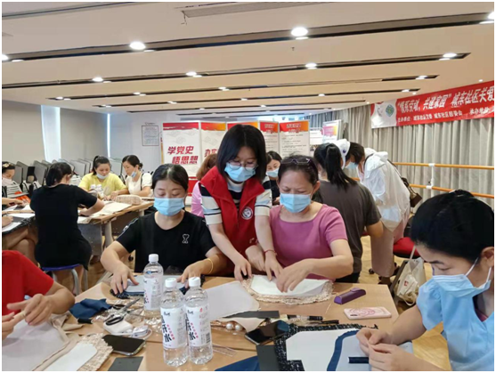 城东社区“情系劳动，共建家园”公益项目关爱劳动者